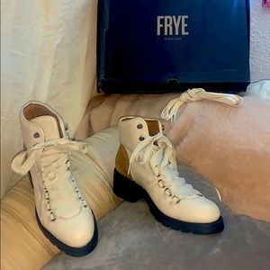 *FRYE* ALTA HIKER~ OVER ANKLE BOOTS